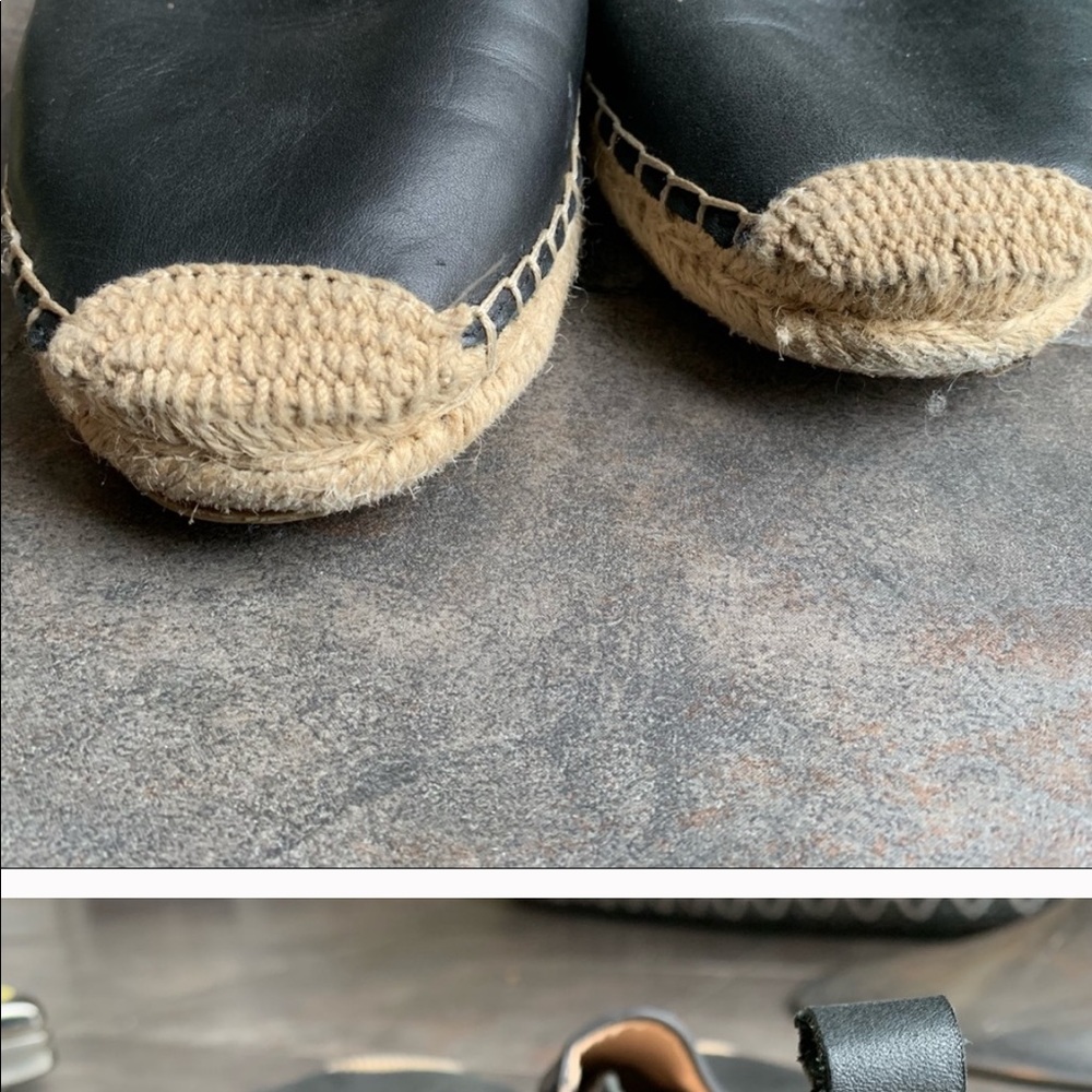 Runs large - fits like a 10.5